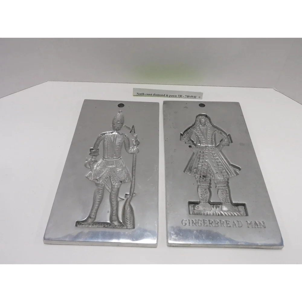 Colonial Williamsburg Virginia Metalcrafters Gingerbread Man Soldier Molds DW711